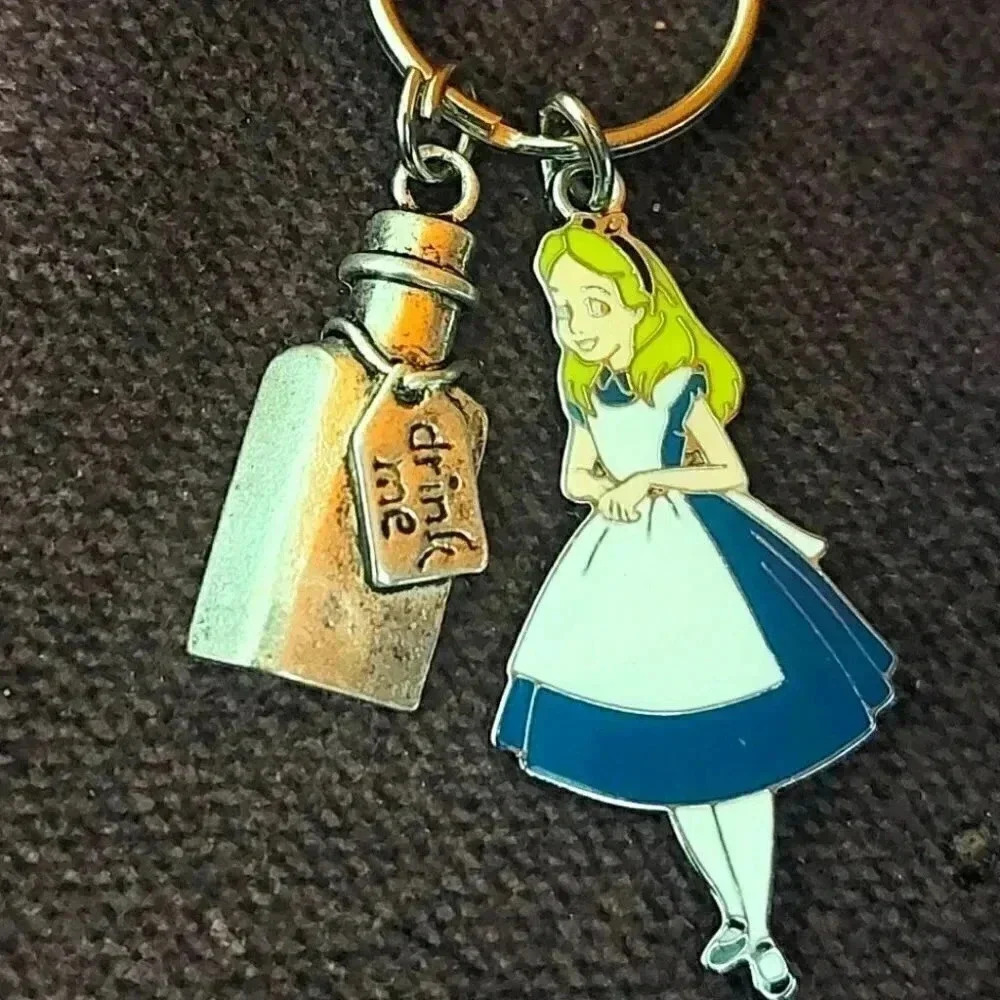 Alice in wonderland drink me charm Keychain